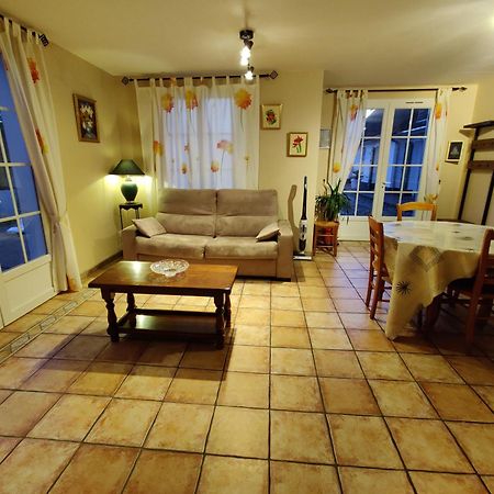 Camping La Garenne De Moncourt Rue  Esterno foto
