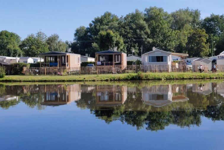 Camping La Garenne De Moncourt Rue  Esterno foto