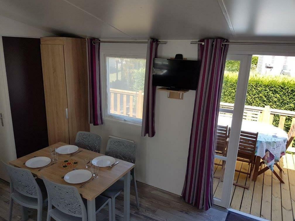 Camping La Garenne De Moncourt Rue  Esterno foto