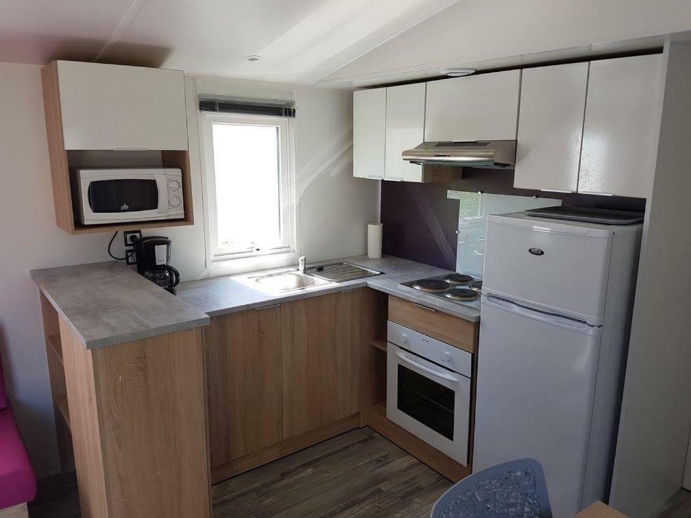 Camping La Garenne De Moncourt Rue  Esterno foto